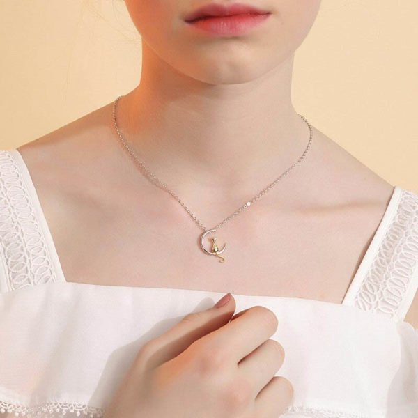 collier lune avec chat doré pas cher